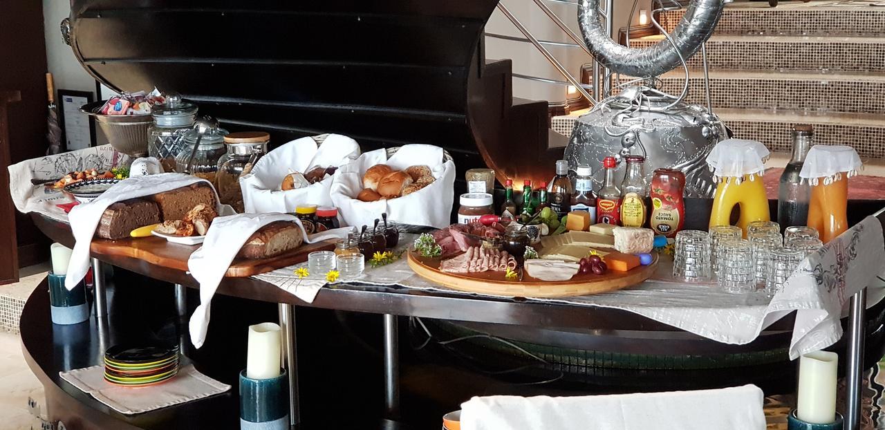 Alexander Guest House クニスナ エクステリア 写真