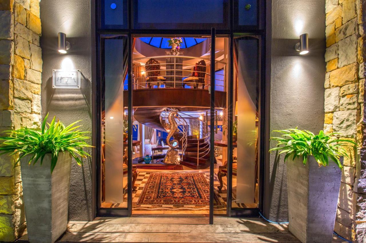 Alexander Guest House クニスナ エクステリア 写真